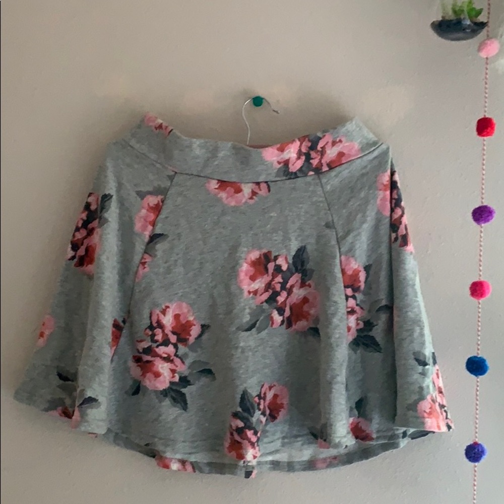 H&M Gray Floral Skirt